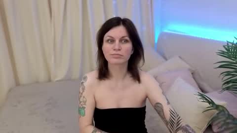 TinaMelt online show from 9, 11, 2025