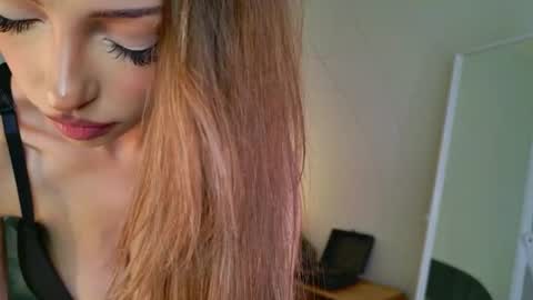 Snapshot of tinapie chatting on 26, 6, 2026 Tina online show from 26, 6, 2026
