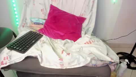 tinas_smith online show from 26, 6, 2026