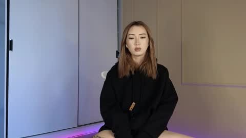 Snapshot of tinki_winkii chatting on 22, 9, 2025 Tina online show from 22, 9, 2025