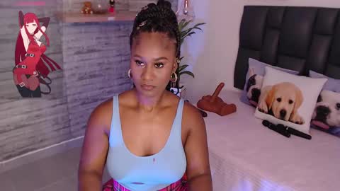 Tinna Goddess online show from 8, 3, 2025