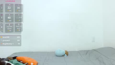 Tiny Caroline online show from 5, 2, 2025