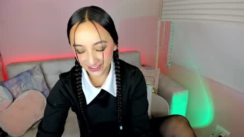 tiny_cora online show from 4, 7, 2026