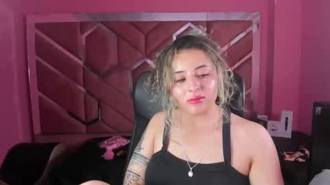 Snapshot of tiny_love_ chatting on 6, 2, 2025 tiny online show from 6, 2, 2025