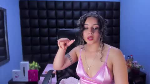 Snapshot of tiny_love_ chatting on 17, 2, 2026 tiny online show from 17, 2, 2026