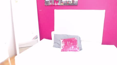 tiny_whore18 online show from 30, 12, 2024