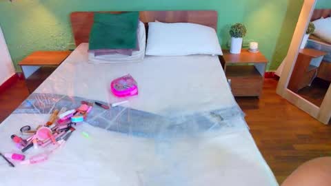 tiny_whore18 online show from 24, 3, 2026