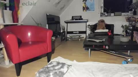 Snapshot of tiny_williams chatting on 28, 9, 2025 Tiny online show from 28, 9, 2025