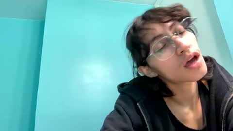 tinyhairycherry online show from 21, 10, 2025