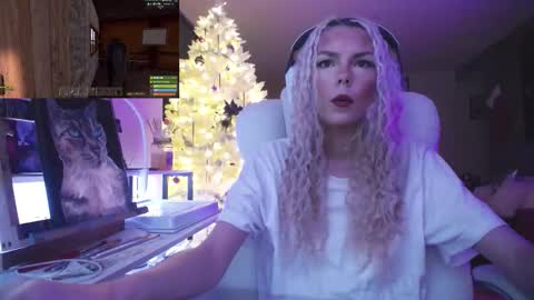 stage Kylie Sinner  brand CLITBAIT online show from 11, 1, 2026