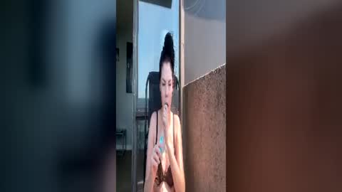 stage Kylie Sinner  brand CLITBAIT online show from 3, 7, 2026