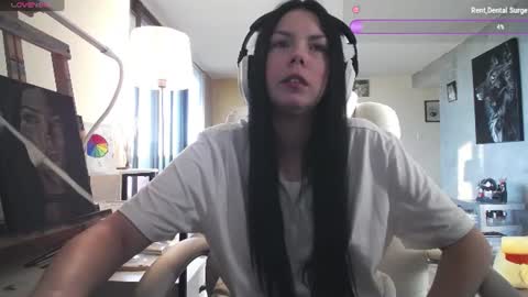 stage Kylie Sinner  brand CLITBAIT online show from 24, 7, 2026
