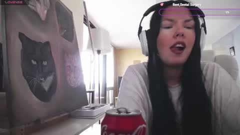 stage Kylie Sinner  brand CLITBAIT online show from 31, 7, 2026