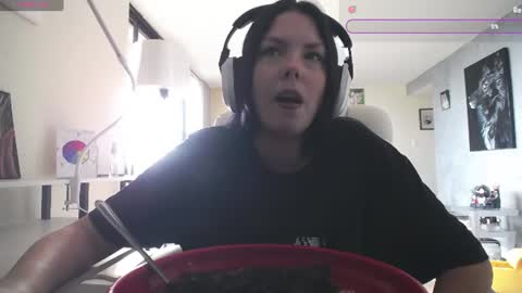 stage Kylie Sinner  brand CLITBAIT online show from 2, 8, 2026
