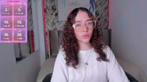 Snapshot of tinysophi chatting on 7, 6, 2026 tinysophi online show from 7, 6, 2026