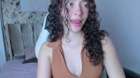 Snapshot of tinysophi chatting on 27, 6, 2026 tinysophi online show from 27, 6, 2026