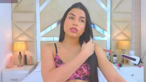 Tiphani Walker online show from 8, 1, 2026