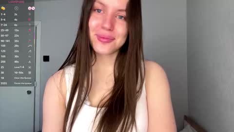 Snapshot of tisacutrera chatting on 13, 3, 2026 Adeline Di or just cute girl 3 online show from 13, 3, 2026