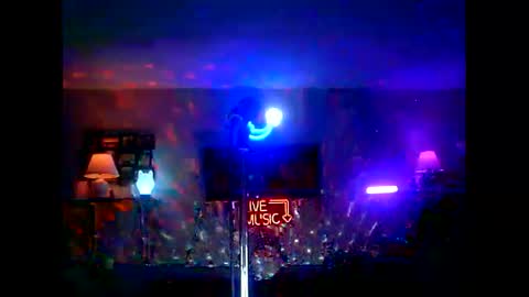 Snapshot of tkthedj chatting on 23, 10, 2025 TK online show from 23, 10, 2025