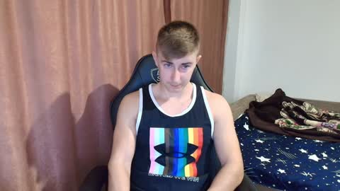 Snapshot of todhorny987 chatting on 8, 1, 2025 todhorny987 online show from 8, 1, 2025