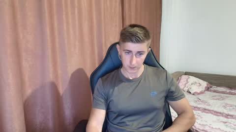 Snapshot of todhorny987 chatting on 17, 2, 2025 todhorny987 online show from 17, 2, 2025