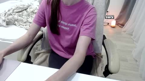 Snapshot of token___ chatting on 13, 9, 2025 Arina online show from 13, 9, 2025