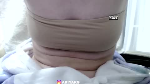 Snapshot of token___ chatting on 5, 1, 2026 Arina online show from 5, 1, 2026