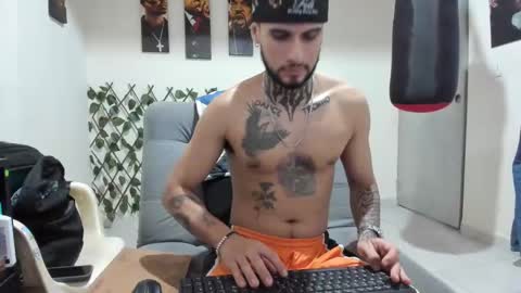 Snapshot of tokio_master chatting on 25, 10, 2025 Tokyo Master online show from 25, 10, 2025