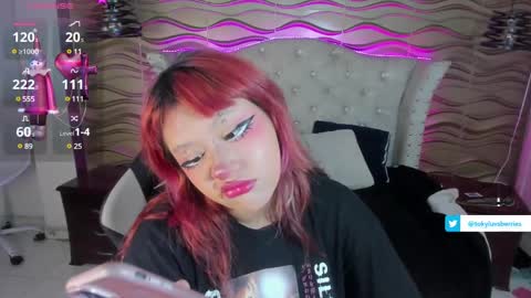 Snapshot of toky_doll chatting on 11, 3, 2025 toky online show from 11, 3, 2025