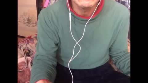 small man online show from 17, 2, 2025