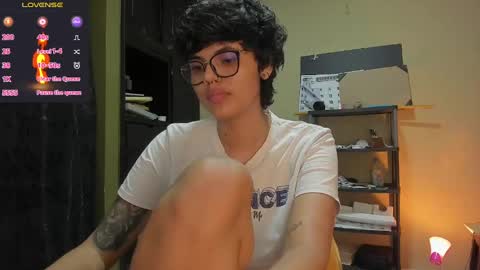 Snapshot of tokyo_uwu chatting on 23, 12, 2024 sofi 3 online show from 23, 12, 2024