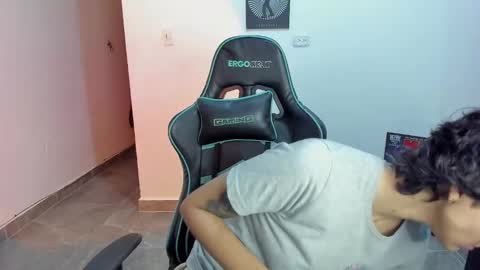 Snapshot of tokyo_uwu chatting on 19, 2, 2025 sofi 3 online show from 19, 2, 2025