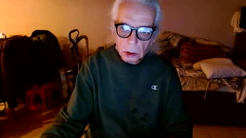 tom112292014 online show from 12, 11, 2025