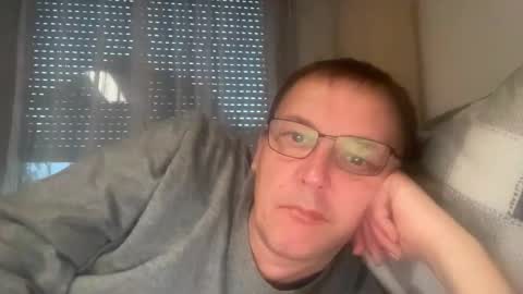 Tom online show from 2, 12, 2025