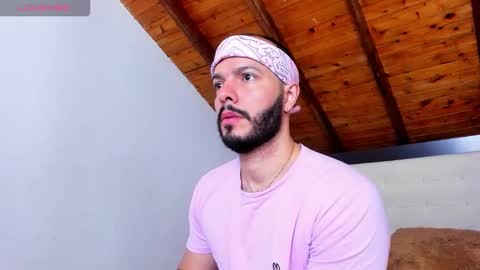   online show from 22, 9, 2025