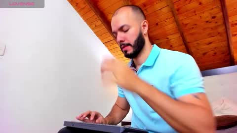   online show from 9, 11, 2025