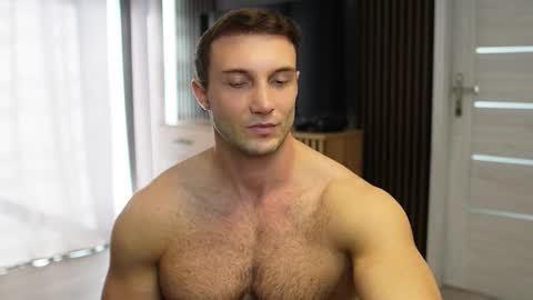 Tom online show from 25, 9, 2025