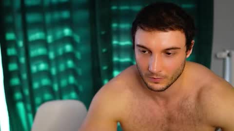 Tom online show from 11, 3, 2026