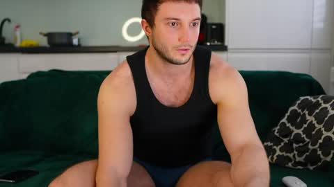Tom online show from 19, 4, 2026