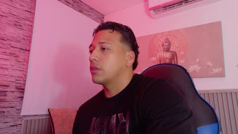 Tom muscle1 online show from 13, 1, 2026