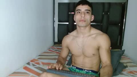tomaz_18 online show from 26, 3, 2026