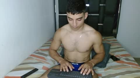 tomaz_18 online show from 11, 4, 2026