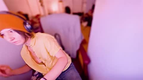 tomboy_titties online show from 13, 9, 2025