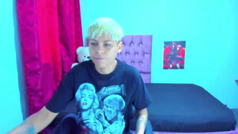 tomboygirl69 online show from 2, 2, 2025