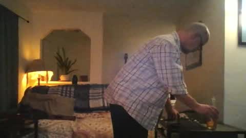 sirmuggsalot online show from 24, 2, 2026