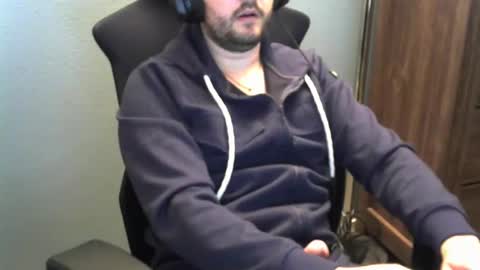 Snapshot of tomin3m chatting on 10, 11, 2025 tomin3m online show from 10, 11, 2025