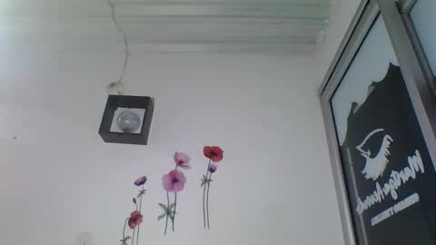 Snapshot of tomm_kors chatting on 10, 9, 2025 tomm online show from 10, 9, 2025