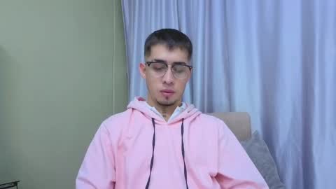 Tomas online show from 3, 5, 2026