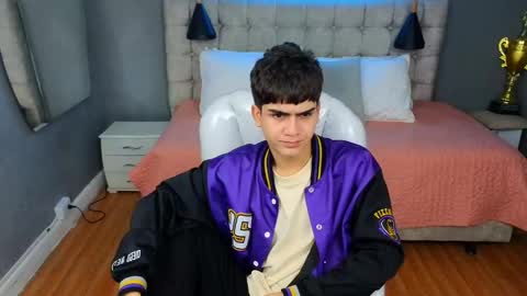 Tommy  online show from 11, 3, 2025