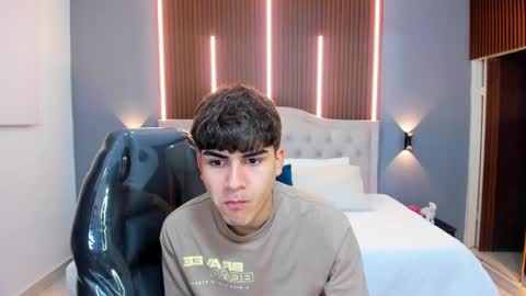 Tommy  online show from 17, 10, 2025